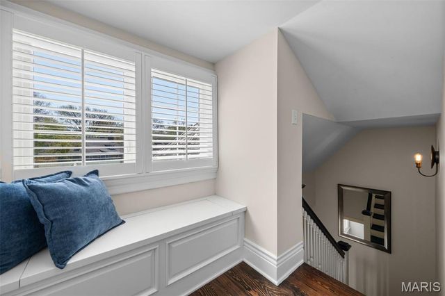 430 W Lockwood Avenue, St Louis, MO 63119