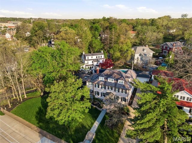 430 W Lockwood Avenue, St Louis, MO 63119