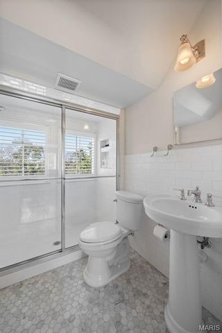 430 W Lockwood Avenue, St Louis, MO 63119