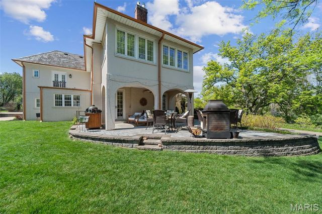 430 W Lockwood Avenue, St Louis, MO 63119