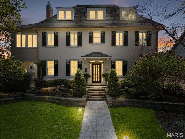 430 W Lockwood Avenue, St Louis, MO 63119