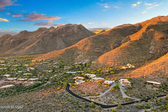 7640 N Camino Sin Vacas, Tucson, AZ 85718