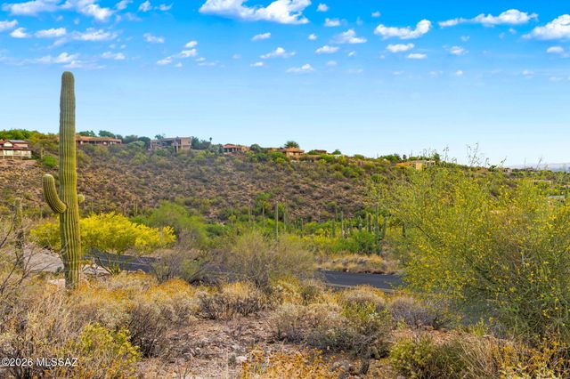 7640 N Camino Sin Vacas, Tucson, AZ 85718