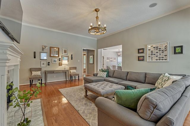 147 Little Mill Place, The Woodlands, TX 77382