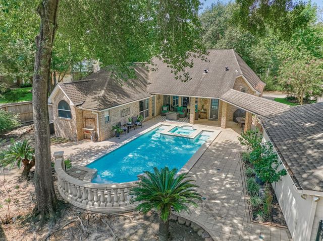 147 Little Mill Place, The Woodlands, TX 77382