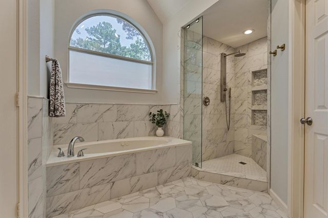 147 Little Mill Place, The Woodlands, TX 77382