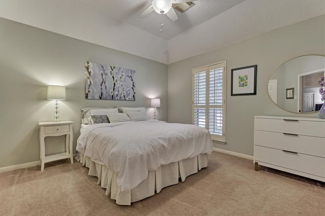 147 Little Mill Place, The Woodlands, TX 77382