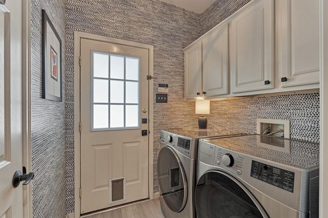 147 Little Mill Place, The Woodlands, TX 77382