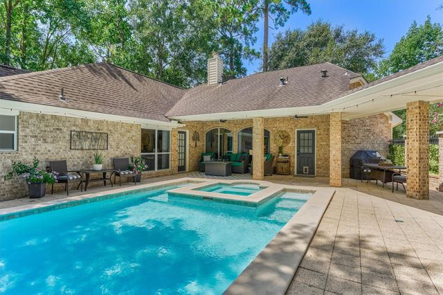 147 Little Mill Place, The Woodlands, TX 77382