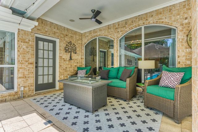 147 Little Mill Place, The Woodlands, TX 77382