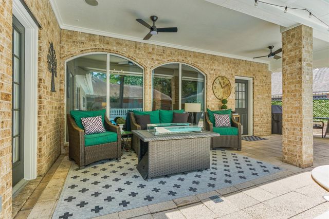 147 Little Mill Place, The Woodlands, TX 77382