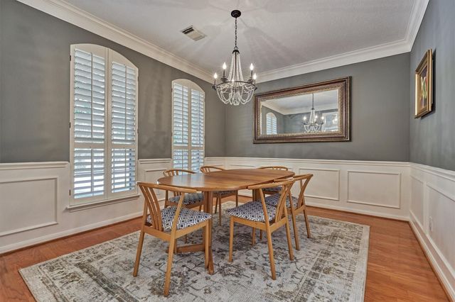 147 Little Mill Place, The Woodlands, TX 77382