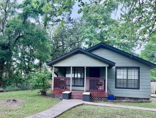 1015 Joseph Avenue, Gulfport, MS 39501