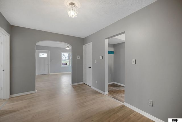 4702 N 52 Street, Omaha, NE 68104