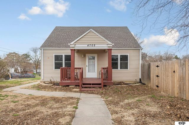 4702 N 52 Street, Omaha, NE 68104