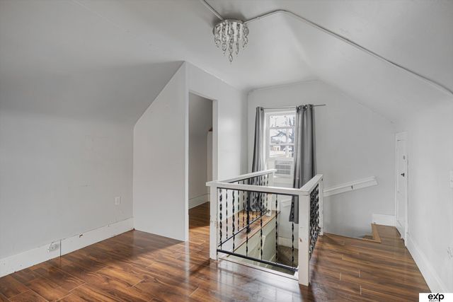 4702 N 52 Street, Omaha, NE 68104