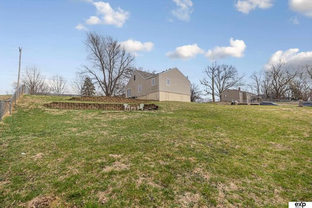 4702 N 52 Street, Omaha, NE 68104