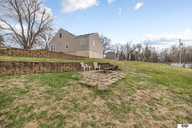 4702 N 52 Street, Omaha, NE 68104