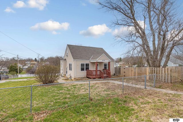 4702 N 52 Street, Omaha, NE 68104