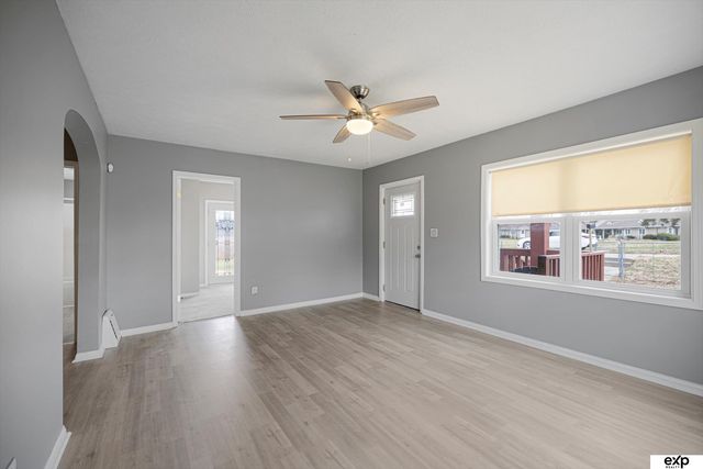 4702 N 52 Street, Omaha, NE 68104