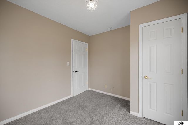 4702 N 52 Street, Omaha, NE 68104