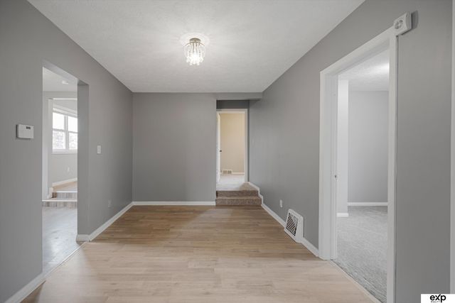 4702 N 52 Street, Omaha, NE 68104