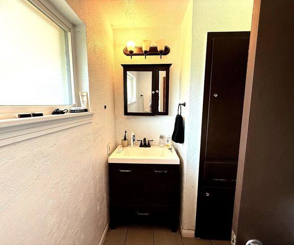 6625 Sandstone Street, Houston, TX 77074
