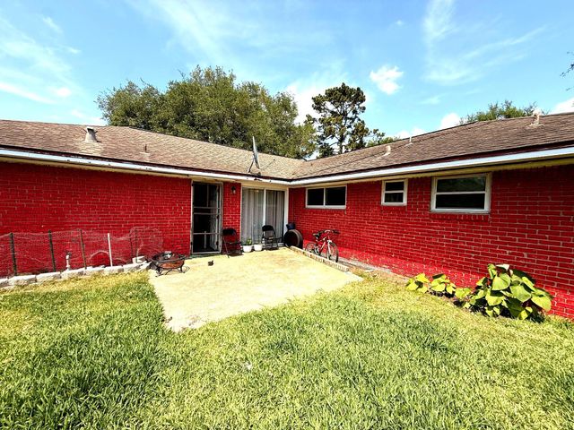 6625 Sandstone Street, Houston, TX 77074