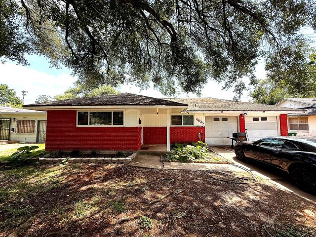 6625 Sandstone Street, Houston, TX 77074