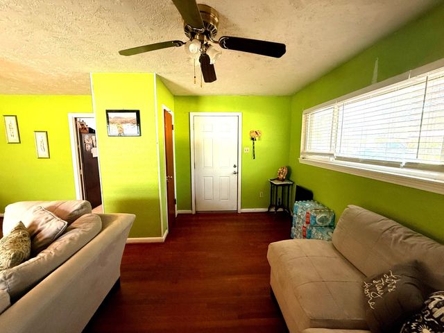 6625 Sandstone Street, Houston, TX 77074