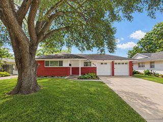 6625 Sandstone Street, Houston, TX 77074