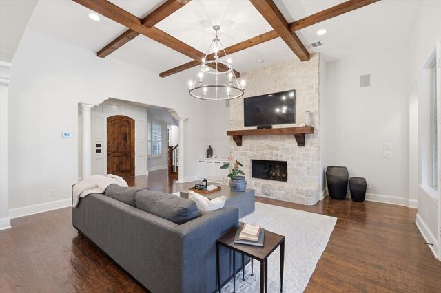 3863 Guinn Gate Drive, Frisco, TX 75034