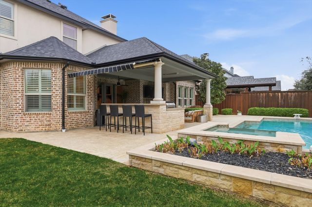 3863 Guinn Gate Drive, Frisco, TX 75034