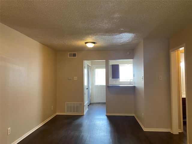 2802 Wimbledon Court B, Garland, TX 75041
