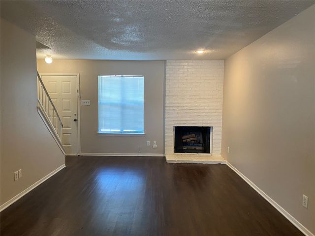 2802 Wimbledon Court B, Garland, TX 75041
