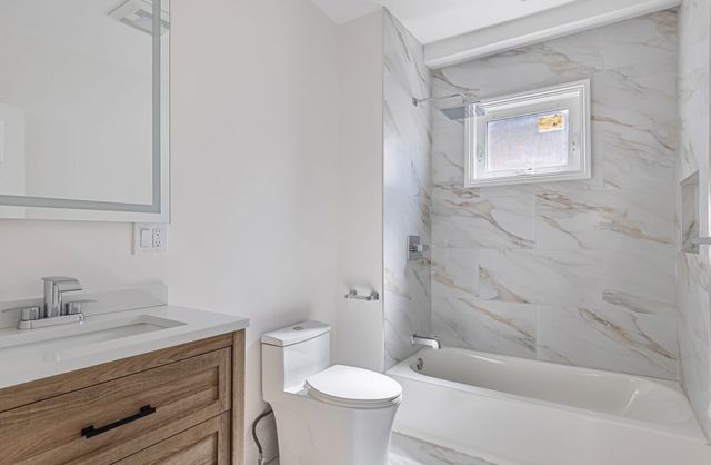 83 Kenmere 2, Medford, MA 02155