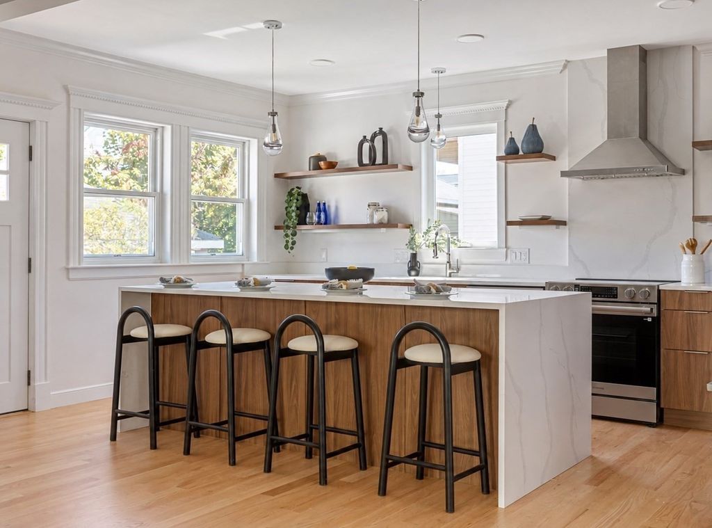 83 Kenmere 2, Medford, MA 02155