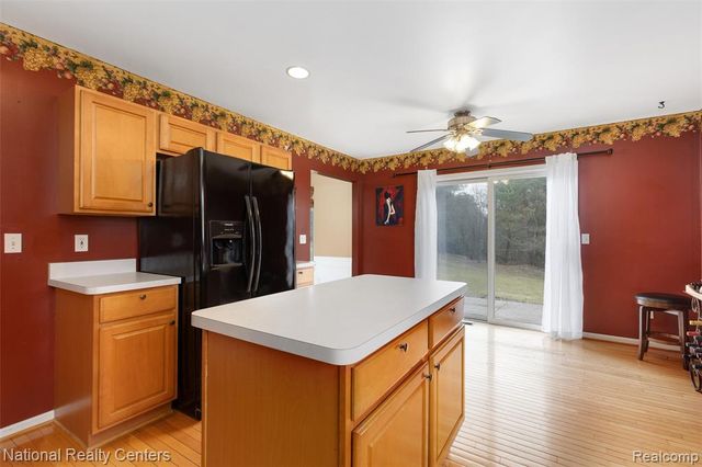 678 Joshua Drive, Highland, MI 48356