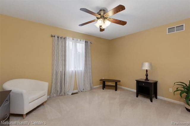 678 Joshua Drive, Highland, MI 48356