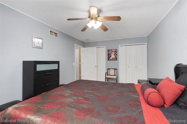 678 Joshua Drive, Highland, MI 48356