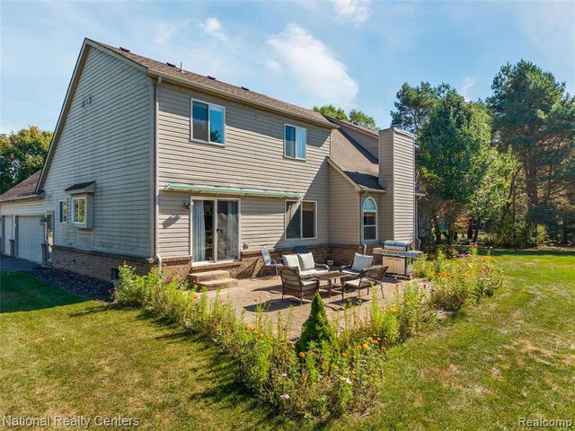 678 Joshua Drive, Highland, MI 48356