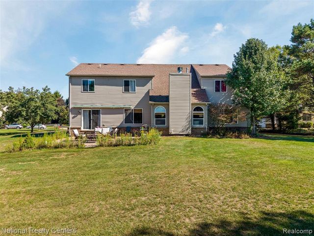 678 Joshua Drive, Highland, MI 48356