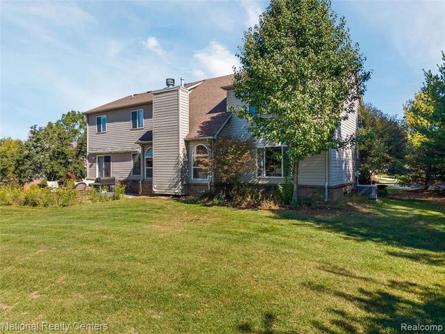 678 Joshua Drive, Highland, MI 48356