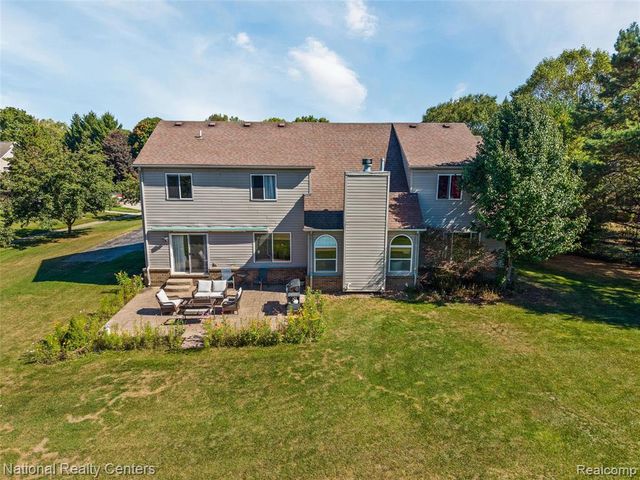 678 Joshua Drive, Highland, MI 48356