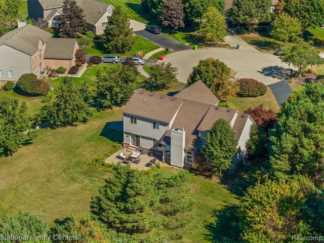 678 Joshua Drive, Highland, MI 48356