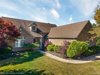 678 Joshua Drive, Highland, MI 48356