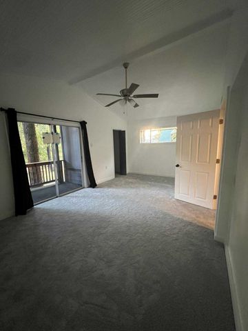 140 Doe Run Road, Gun Barrel City, TX 75156