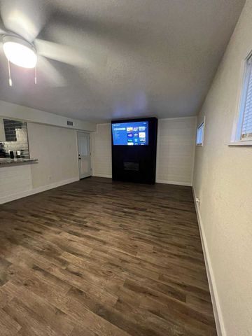 140 Doe Run Road, Gun Barrel City, TX 75156