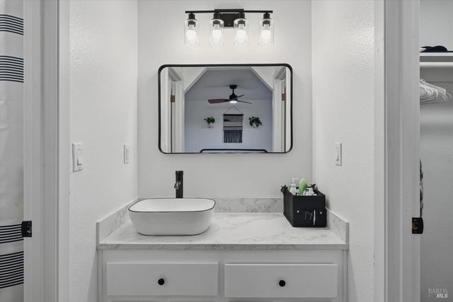 19004 Deer Hill Rd, Hidden Valley Lake, CA 95467