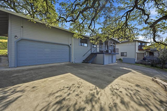 19004 Deer Hill Rd, Hidden Valley Lake, CA 95467